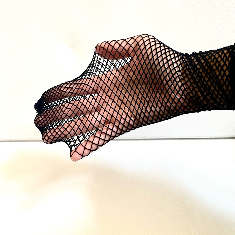🖤🫶🏽TIGHTLY WOVEN FISHNETS STOCKING🫶🏽🖤
‼️NEVER EVER WORN‼️